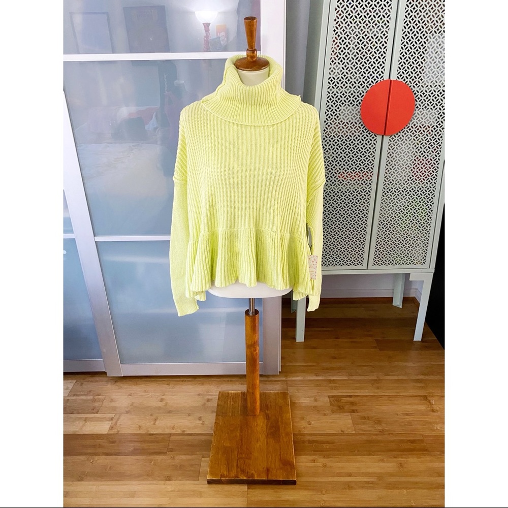 NWT Free People Layer Cake Sweater in Key Lime